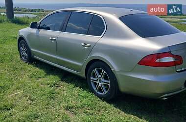 Ліфтбек Skoda Superb 2013 в 