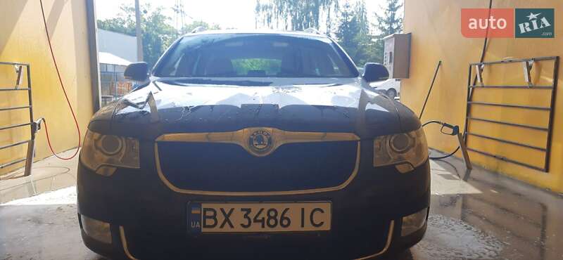 Skoda Superb 2011