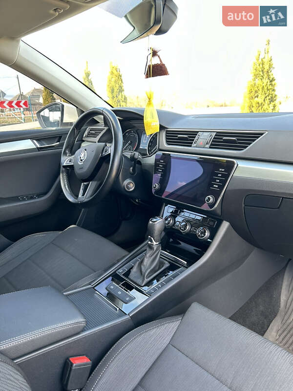 Ліфтбек Skoda Superb 2018 в Ужгороді