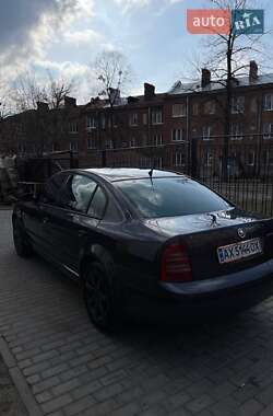 Лифтбек Skoda Superb 2005 в 