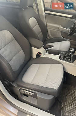 Универсал Skoda Superb 2010 в 