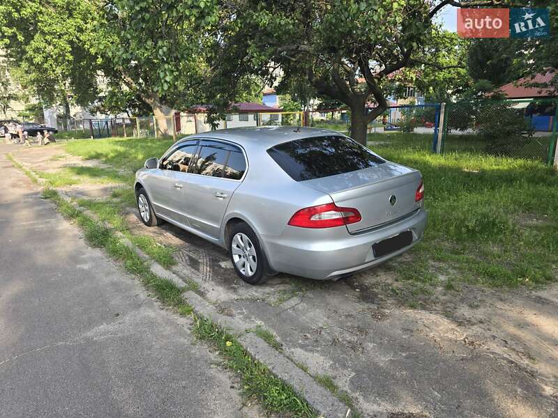 Ліфтбек Skoda Superb 2010 в Києві