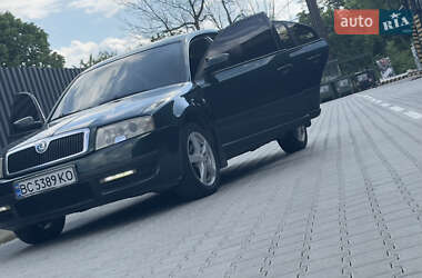 Лифтбек Skoda Superb 2003 в Стрые