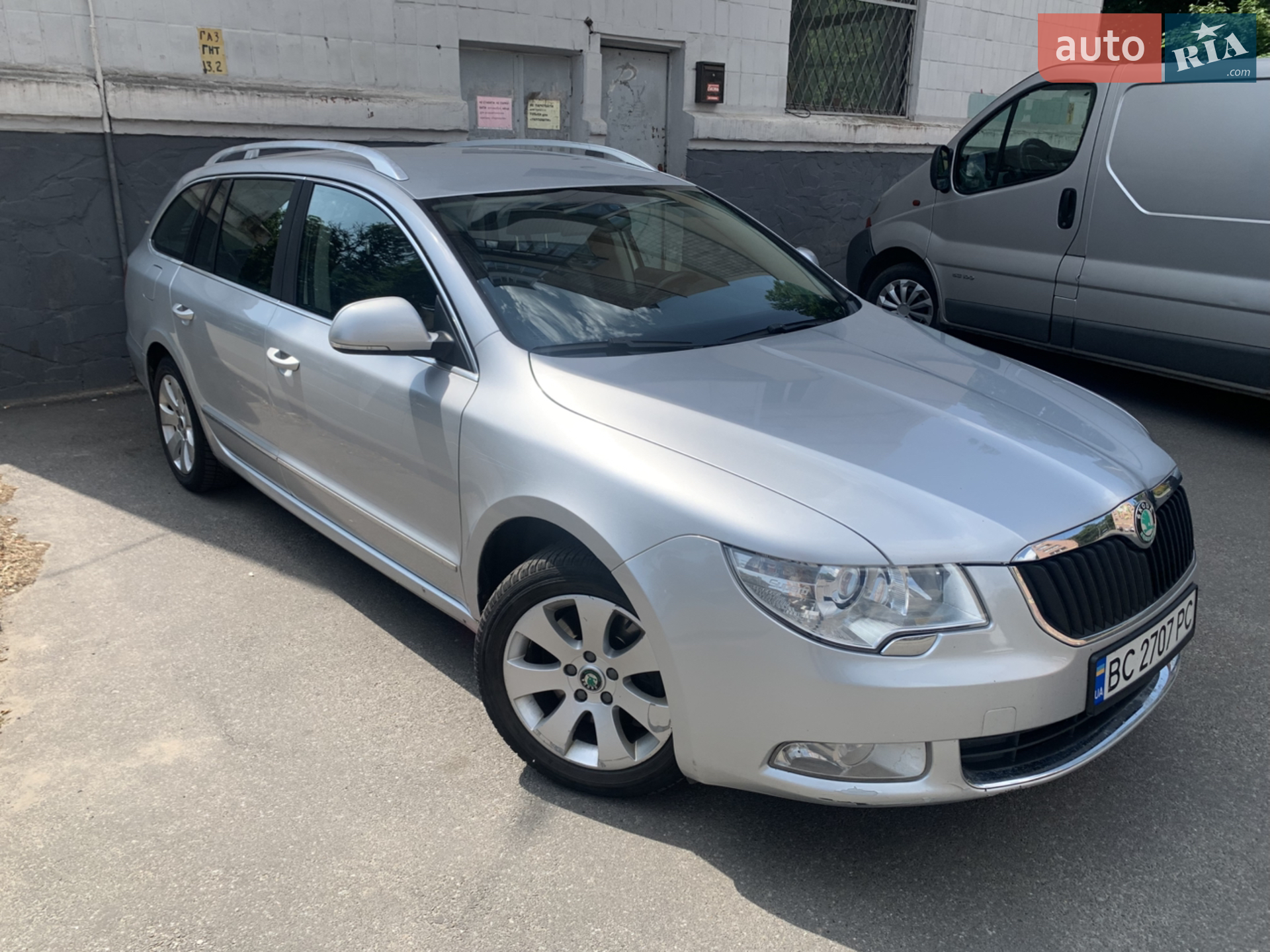 2011 Skoda Superb - мініатюра 15