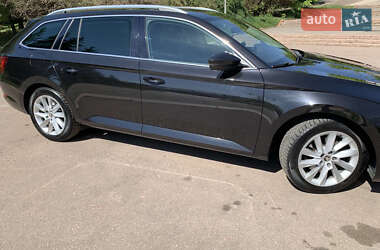 Универсал Skoda Superb 2020 в 