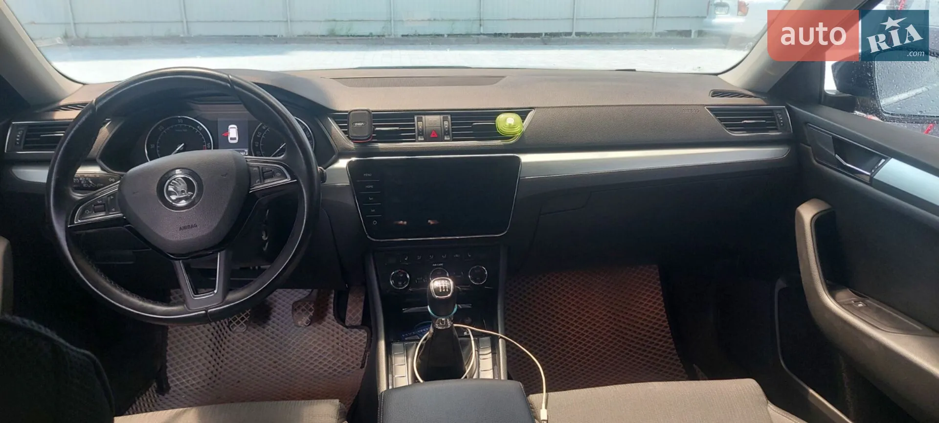 2017 Skoda Superb - мініатюра 10