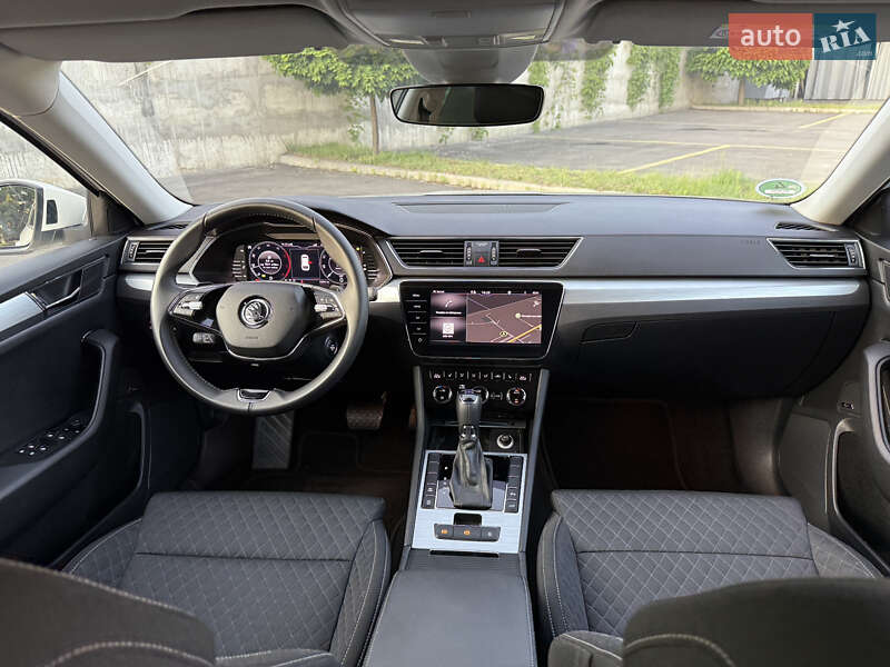 Универсал Skoda Superb 2021 в Ровно