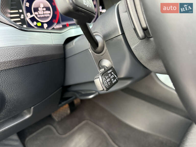 Универсал Skoda Superb 2021 в Ровно