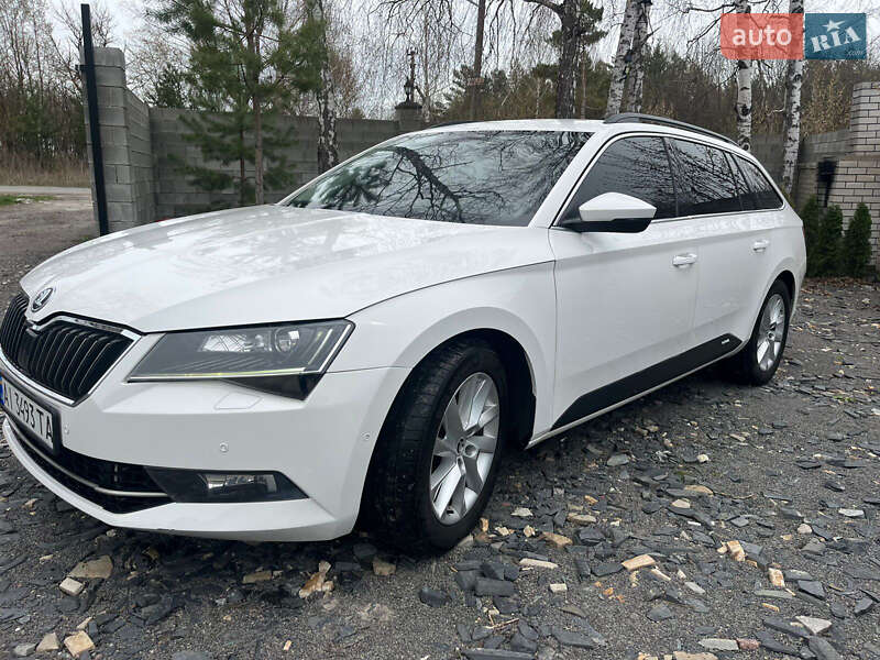 Универсал Skoda Superb 2016 в Киеве