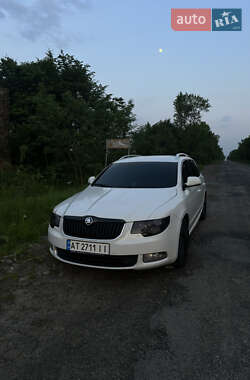 Универсал Skoda Superb 2011 в Рожнятове