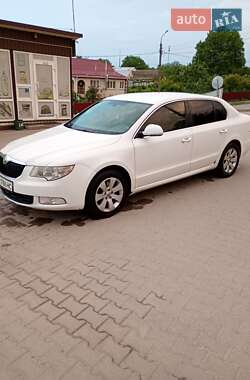 Лифтбек Skoda Superb 2009 в 