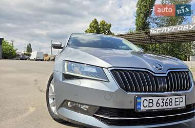 Лифтбек Skoda Superb 2016 в 