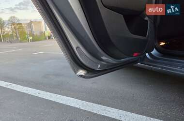 Лифтбек Skoda Superb 2016 в 