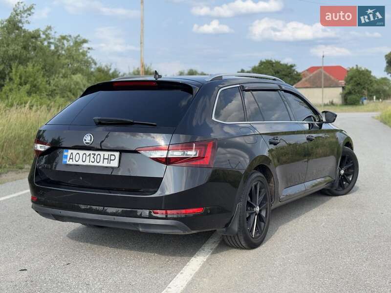Універсал Skoda Superb 2015 в Мукачевому