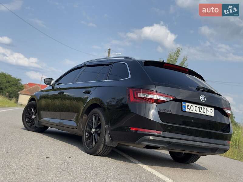 Універсал Skoda Superb 2015 в Мукачевому