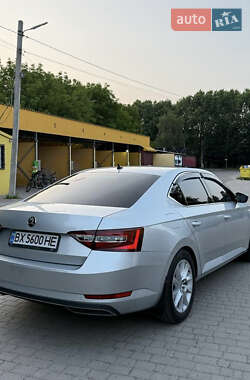 Лифтбек Skoda Superb 2017 в Хмельницком