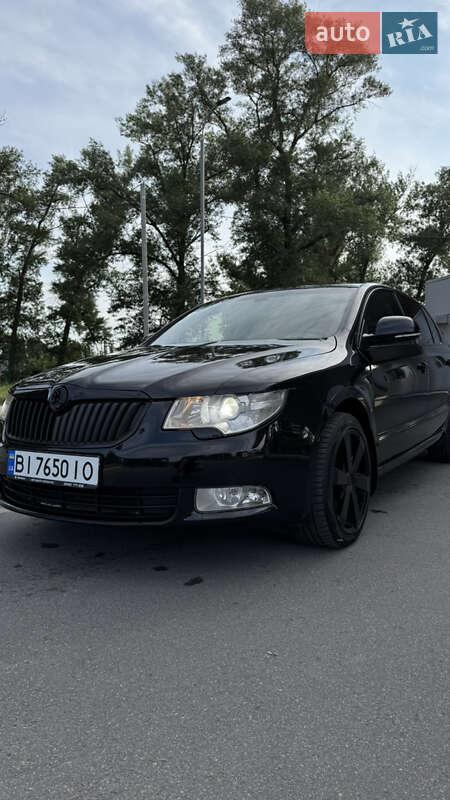 Лифтбек Skoda Superb 2009 в Кременчуге