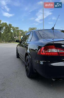 Лифтбек Skoda Superb 2009 в 