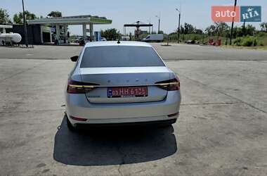 Лифтбек Skoda Superb 2020 в 