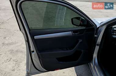 Лифтбек Skoda Superb 2020 в 
