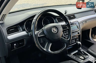 Лифтбек Skoda Superb 2014 в 