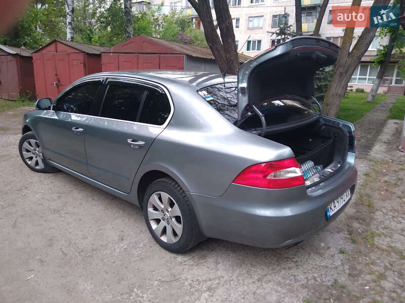 Лифтбек Skoda Superb 2008 в Киеве