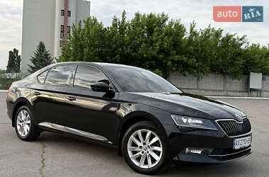 Лифтбек Skoda Superb 2018 в 