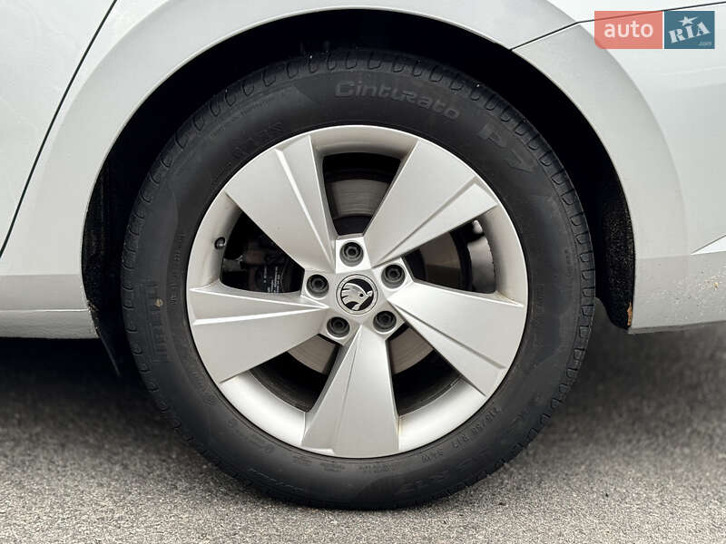 Универсал Skoda Superb 2016 в Киеве