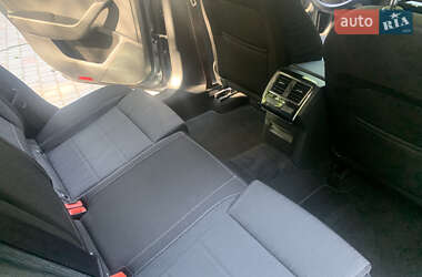 Лифтбек Skoda Superb 2016 в 