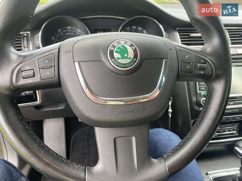 Универсал Skoda Superb 2009 в Рудниках