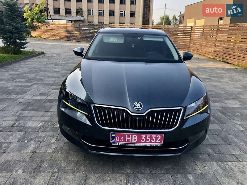 Лифтбек Skoda Superb 2017 в Тячеве