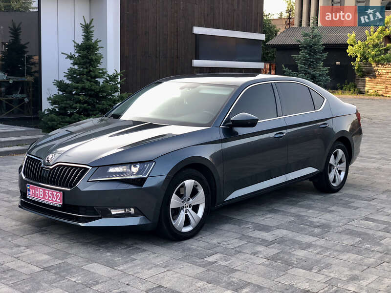 Лифтбек Skoda Superb 2017 в Тячеве