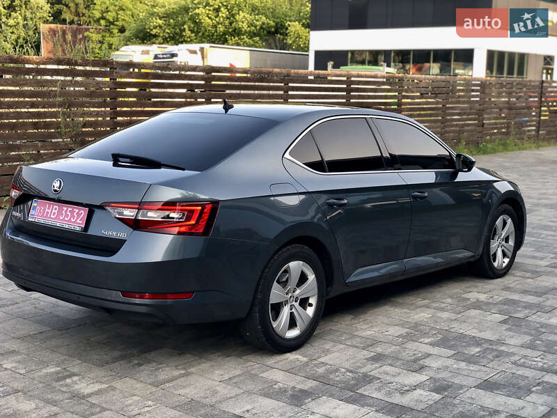 Лифтбек Skoda Superb 2017 в Тячеве