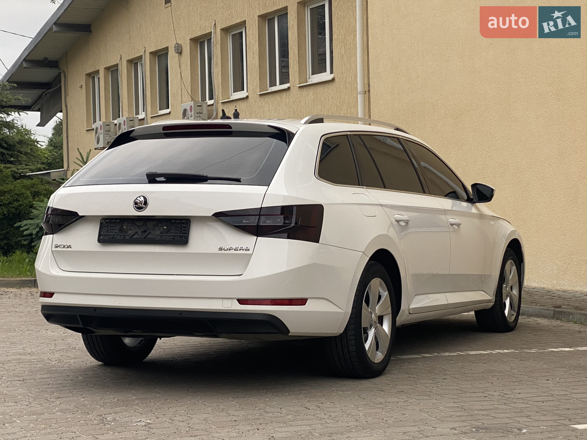 2017 Skoda Superb - мініатюра 25
