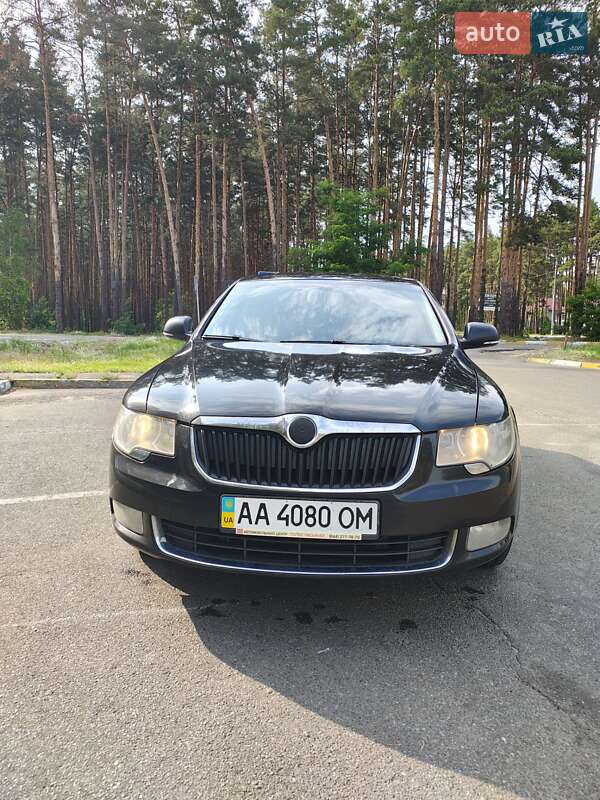 Skoda Superb 2011