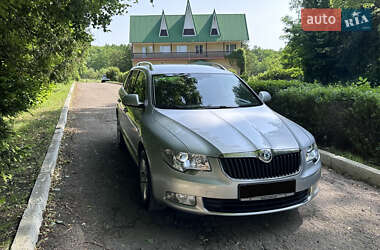 Универсал Skoda Superb 2011 в Трускавце