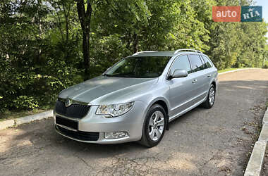 Универсал Skoda Superb 2011 в Трускавце