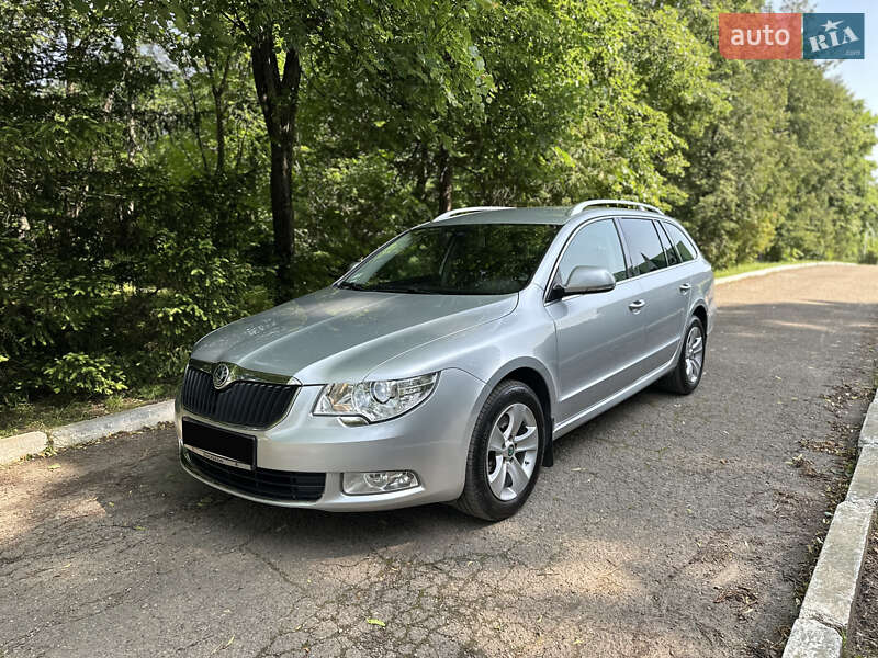 Skoda Superb 2011