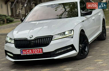 Лифтбек Skoda Superb 2021 в 