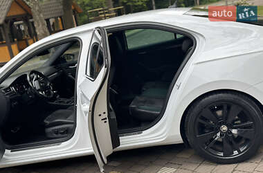 Лифтбек Skoda Superb 2021 в 