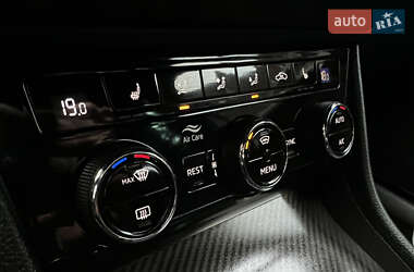 Лифтбек Skoda Superb 2021 в 