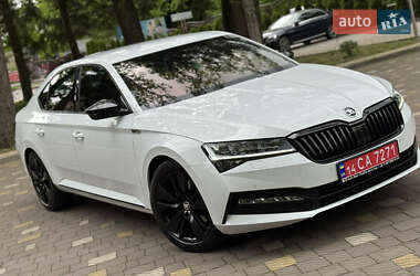 Лифтбек Skoda Superb 2021 в 