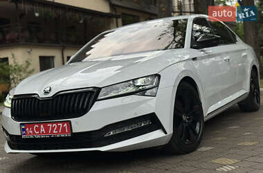 Лифтбек Skoda Superb 2021 в 