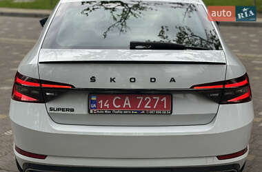 Лифтбек Skoda Superb 2021 в 