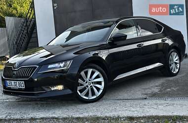 Ліфтбек Skoda Superb 2016 в 