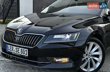 Ліфтбек Skoda Superb 2016 в 