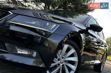 Ліфтбек Skoda Superb 2016 в 