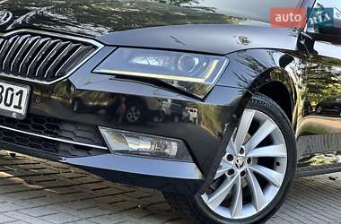 Ліфтбек Skoda Superb 2016 в 