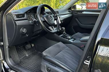 Ліфтбек Skoda Superb 2016 в 