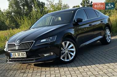 Ліфтбек Skoda Superb 2016 в 